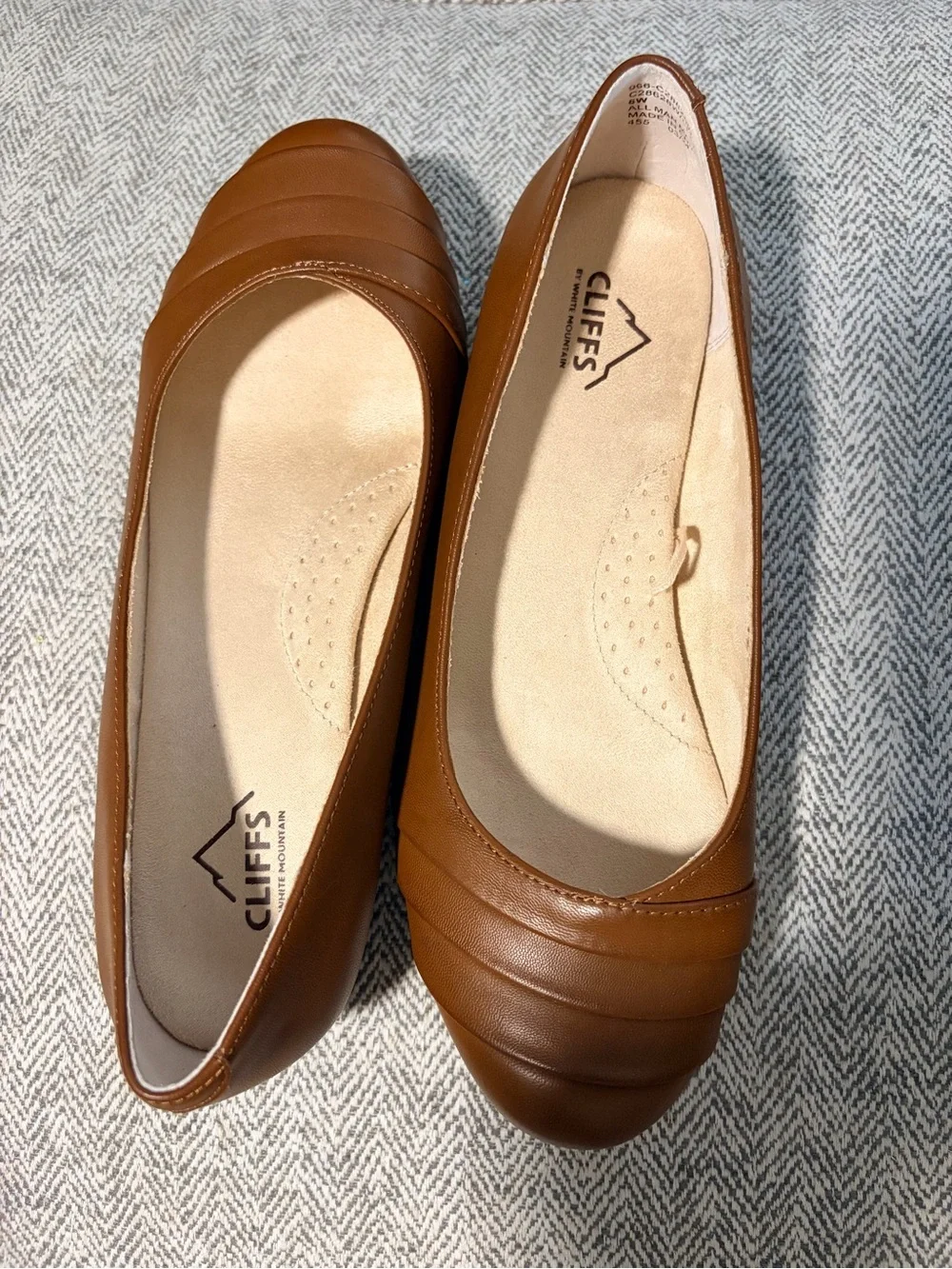Cliffs by White Mountain Cognac Ballet Flats